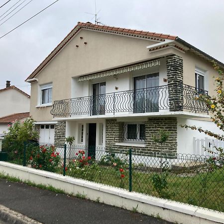 -Comme à la Maison- Jardin, Véranda, Idéal familles et Business Niort Esterno foto