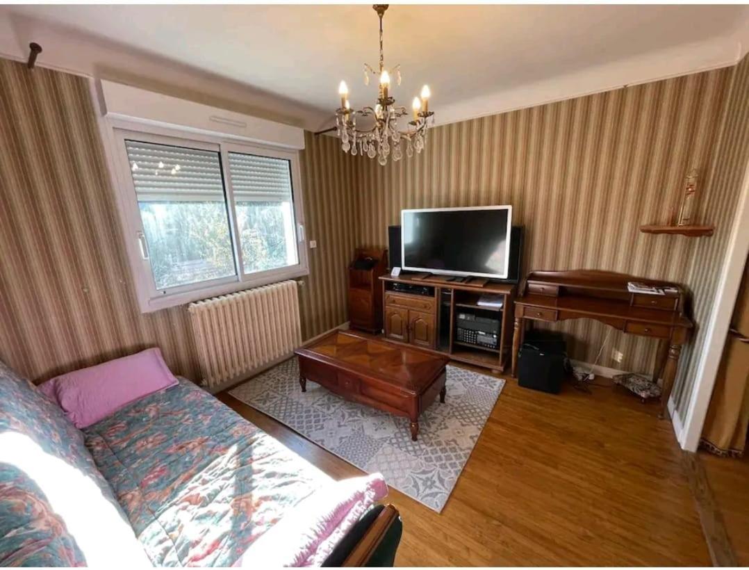 -Comme à la Maison- Jardin, Véranda, Idéal familles et Business Niort Esterno foto