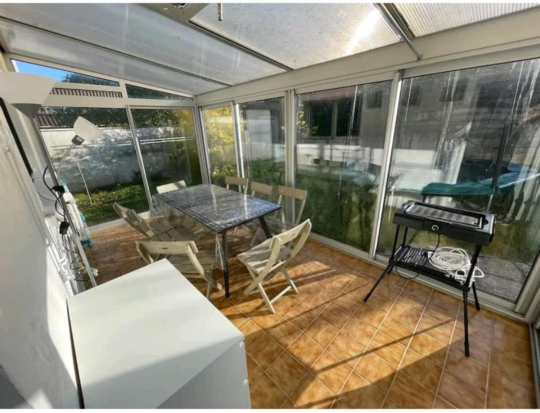 -Comme à la Maison- Jardin, Véranda, Idéal familles et Business Niort Esterno foto